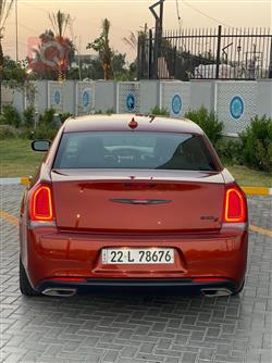 کرایسلەر 300